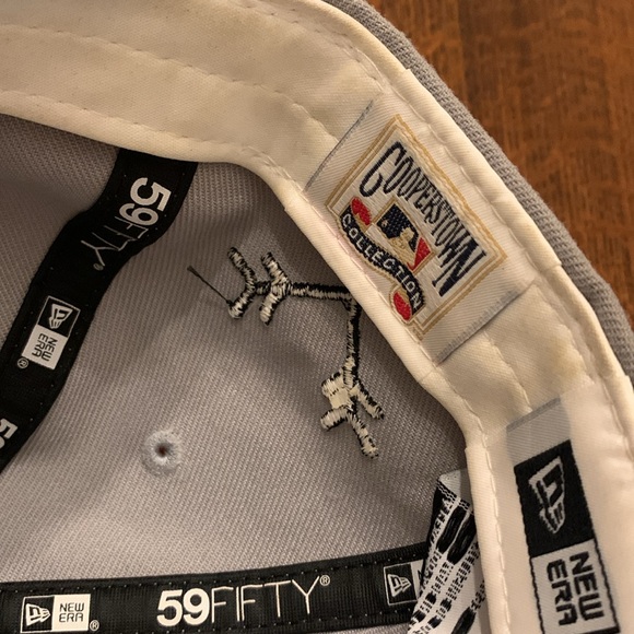 New York Yankees 1999 World Series Fitted Hat Cooperstown Collection Size 7 1/4 - Picture 7 of 9